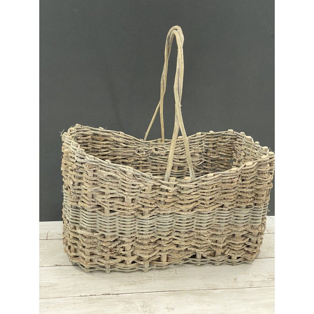 Vintage Bamboo Wicker Rattan Towel Magazine Holder Rack MCM Boho Basket